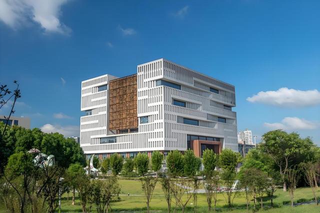 武汉理工大学(武汉理工大学分数线)