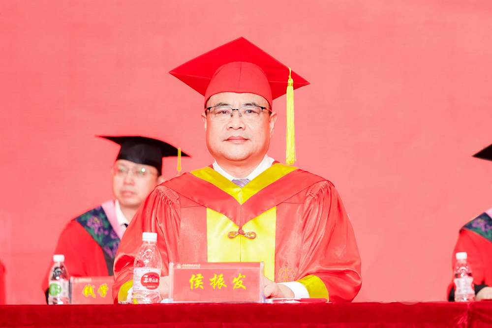 中南财经政法大学文凭报考条件